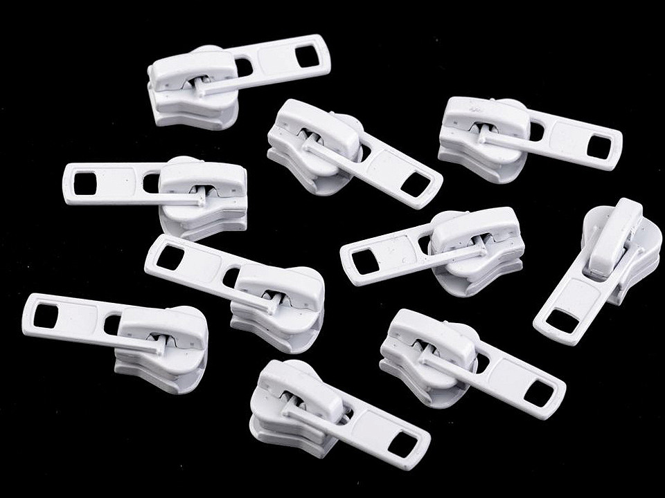 Slider to plastic zippers no 8 - Black (10 Pieces)