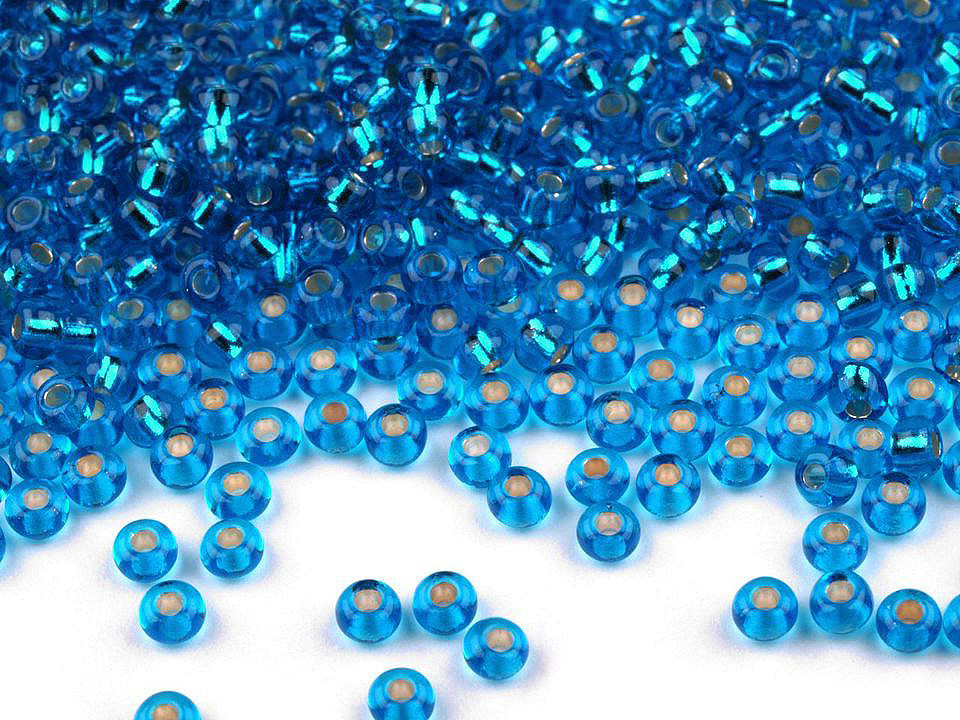 Seed beads preciosa 10/0 - 2.3 mm - Red strawberry (10 Grams)