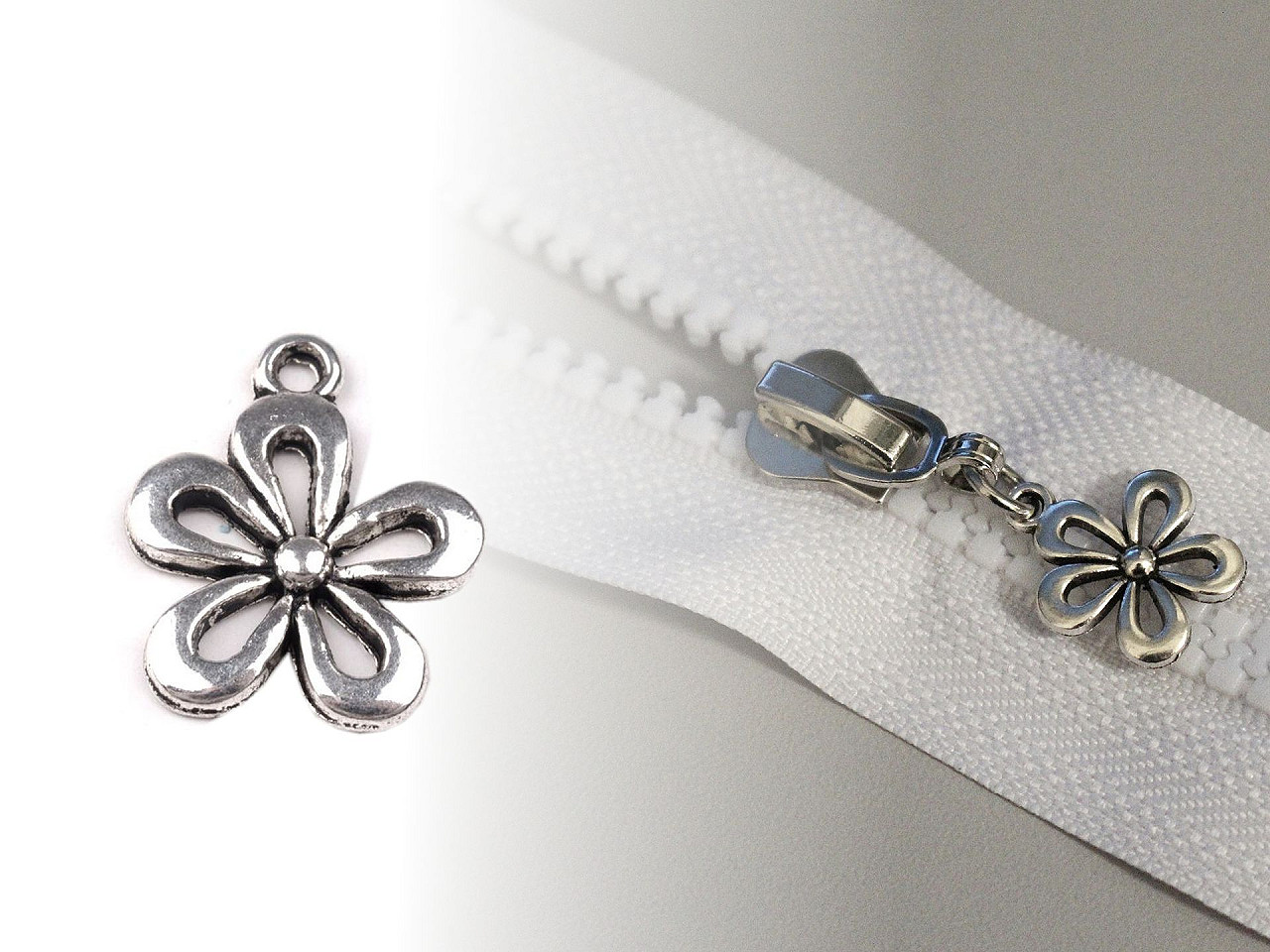 Charm pendant / zipper puller 15x18 mm - Platinum (10 Pieces)