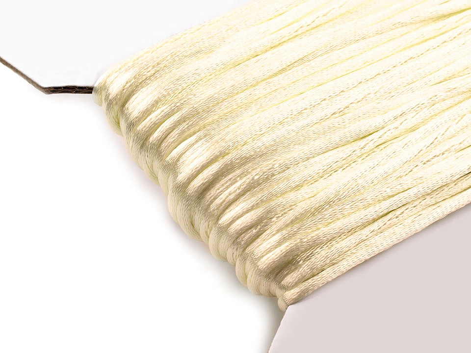 100% polyester rattail satin cord ø2mm - Red (25 Meters)