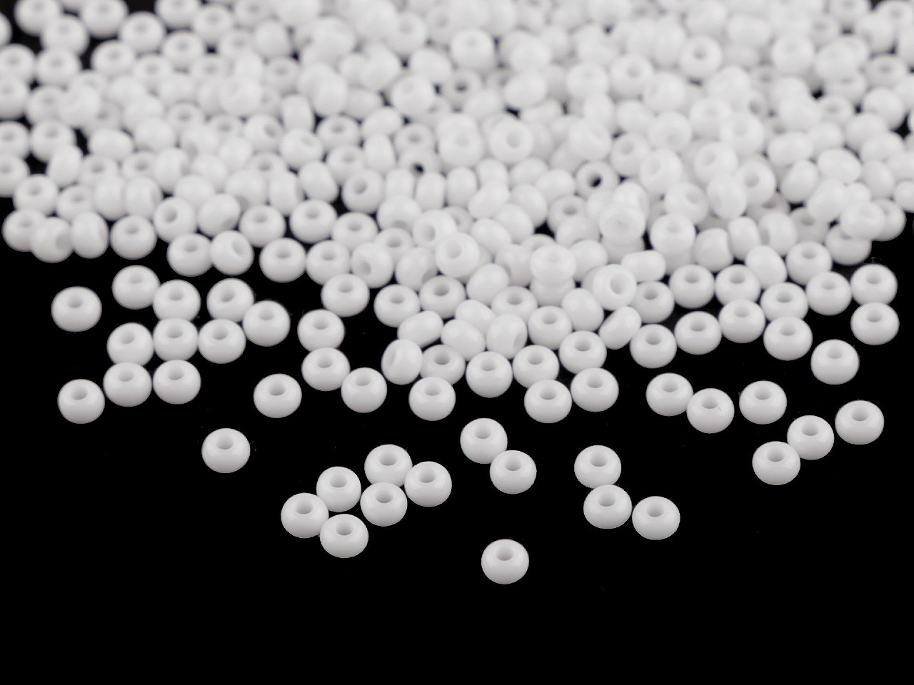 Seed beads / rocaille preciosa 8/0 - 3 mm - Black (20 Grams)